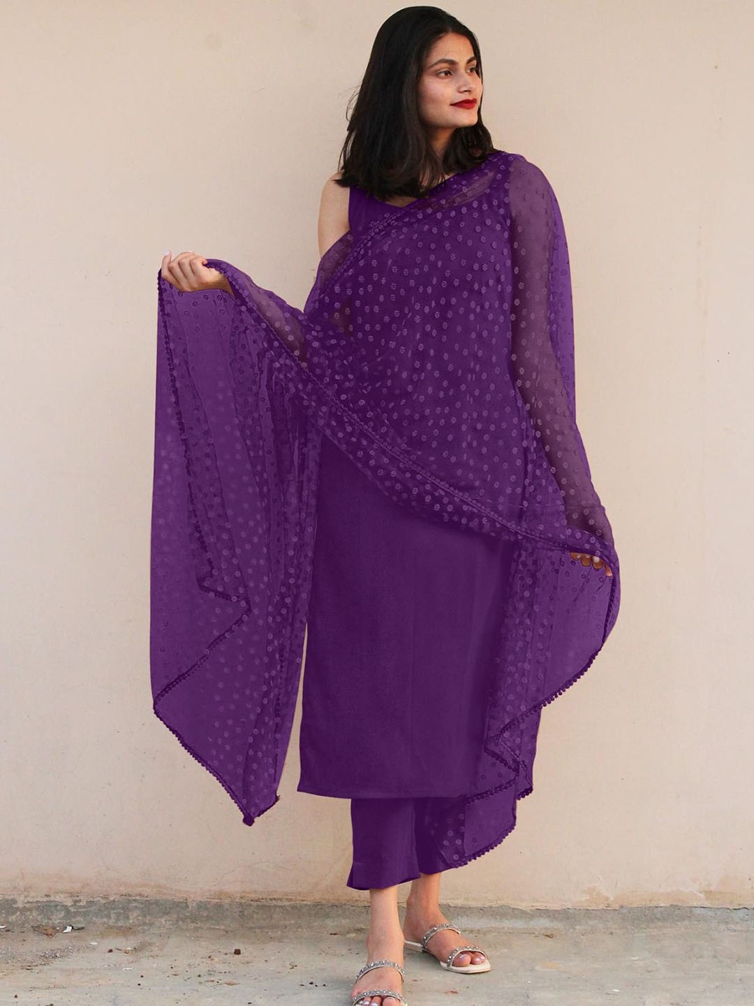 

APNISHA Round Neck Cotton Silk Straight Kurta, Purple
