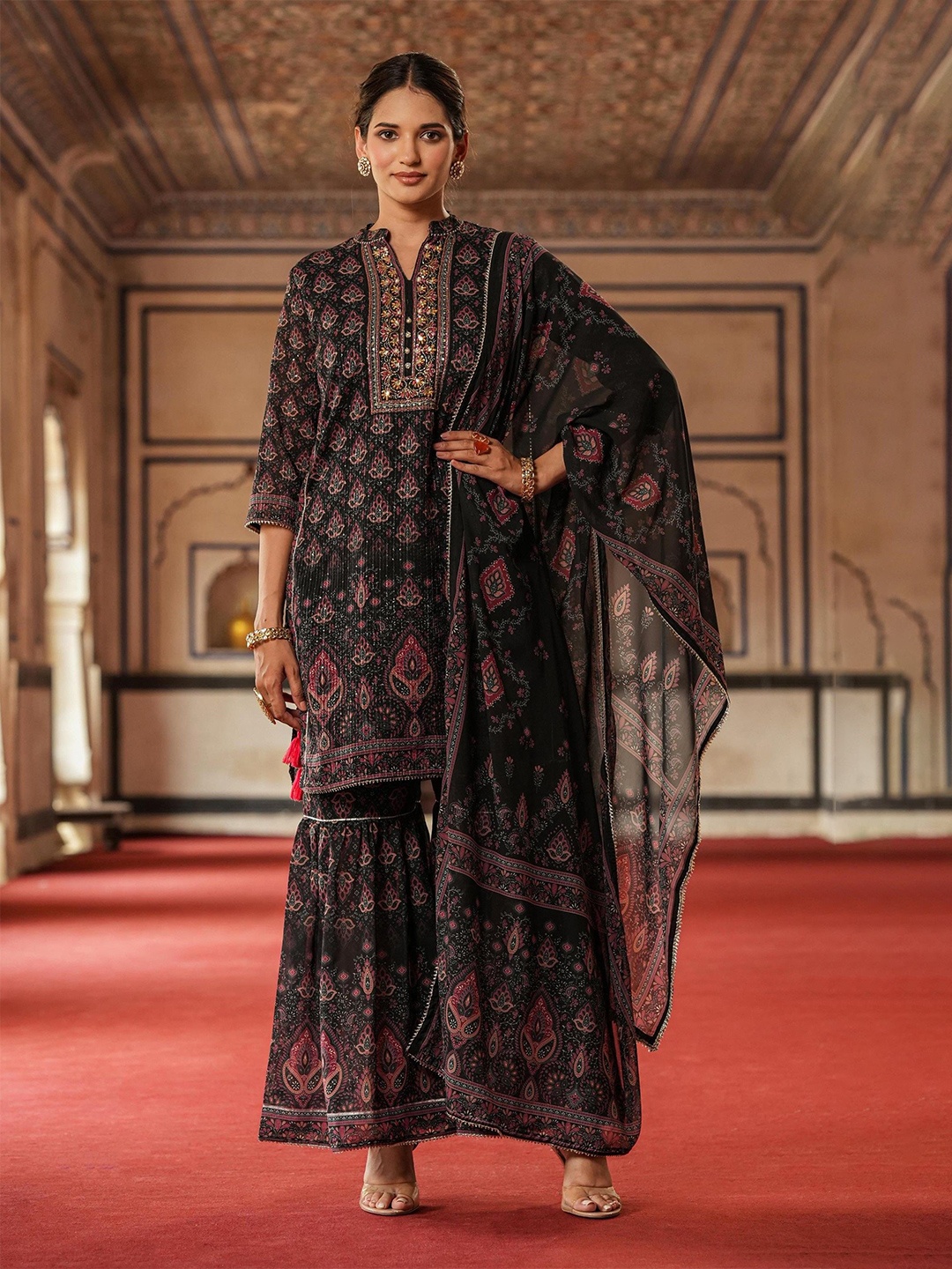 

SCAKHI Ethnic Motifs Printed Panelled Sequinned Straight Kurta & Sharara With Dupatta, Black