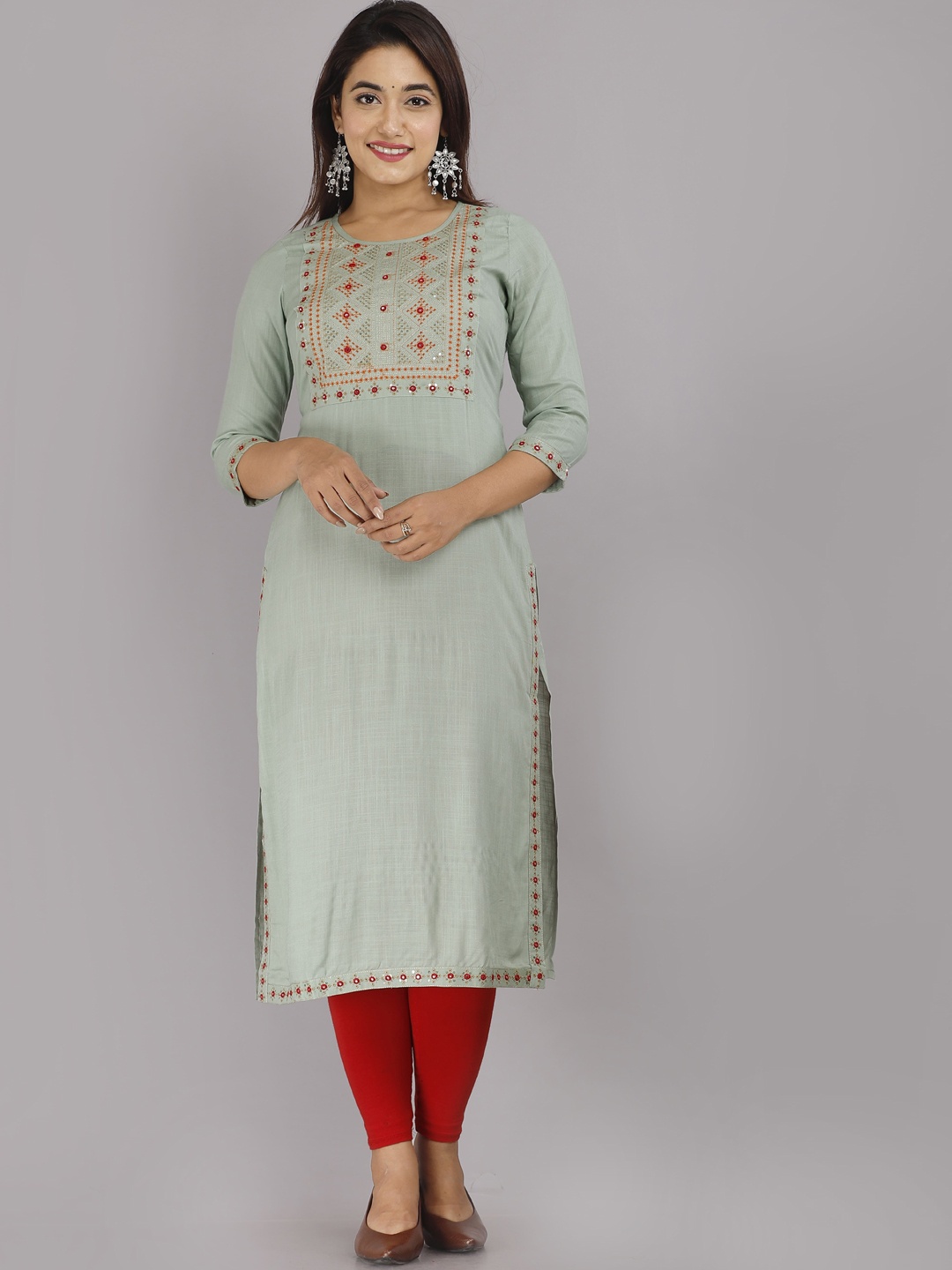 

STYLE ANGEL Embroidered Yoke Design Sequined Round Neck Straight Kurta, Green