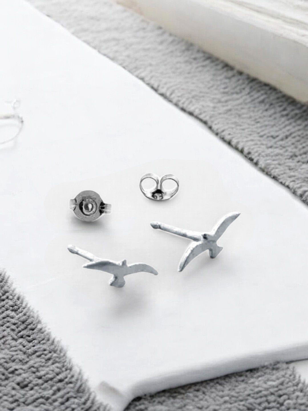 

DressBerry 925 Sterling Silver Contemporary Studs