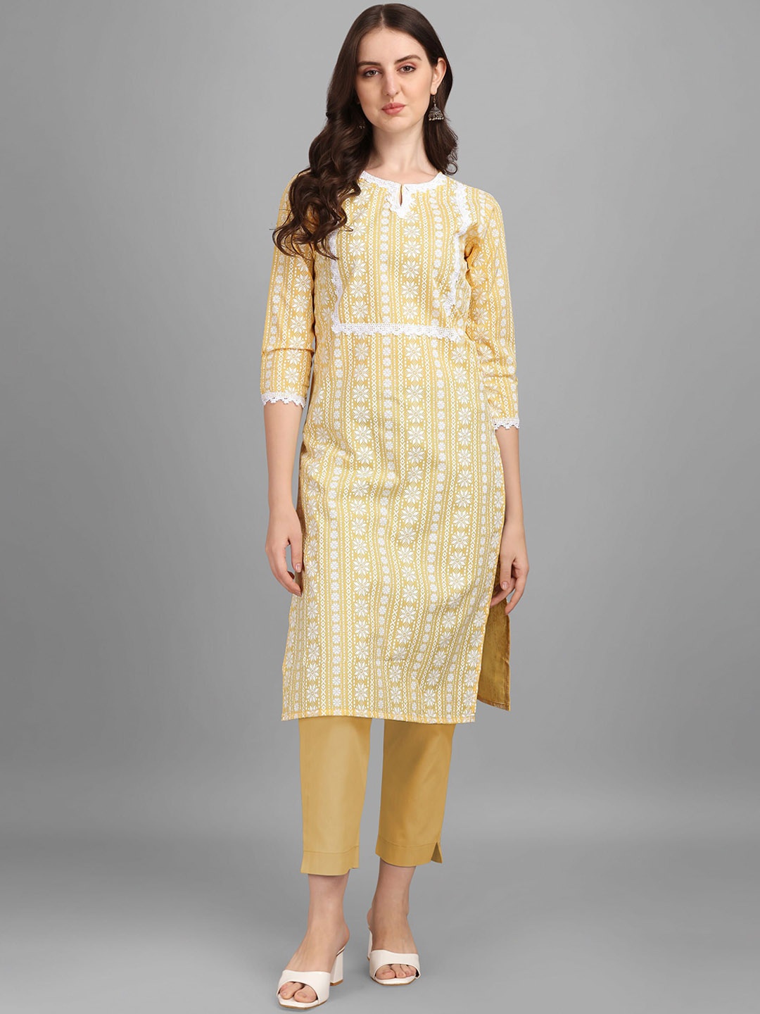 

Modestouze Attires Floral Printed Keyhole Neck Straight Kurta, Yellow