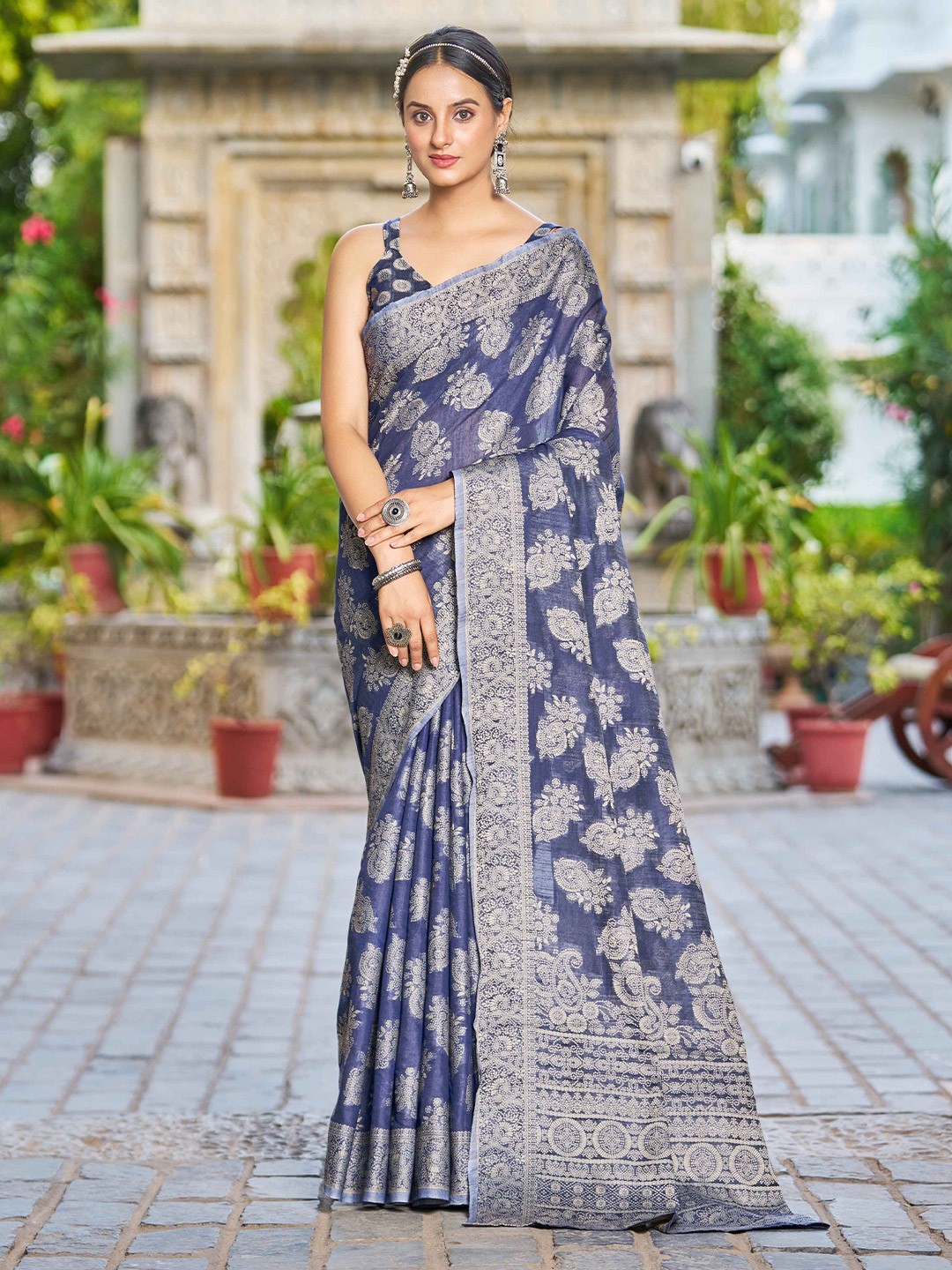 

Krimmple Woven Design Zari Saree, Blue