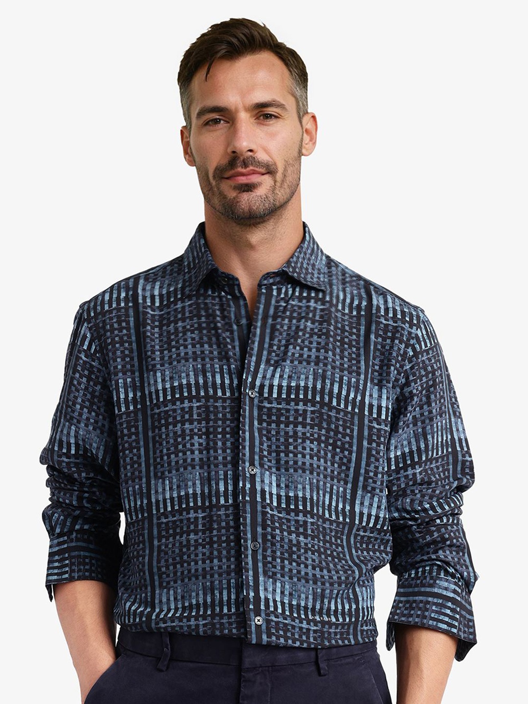 

RARE RABBIT Men Comfort Spread Collar Abstract Printed Casual Shirt, Blue