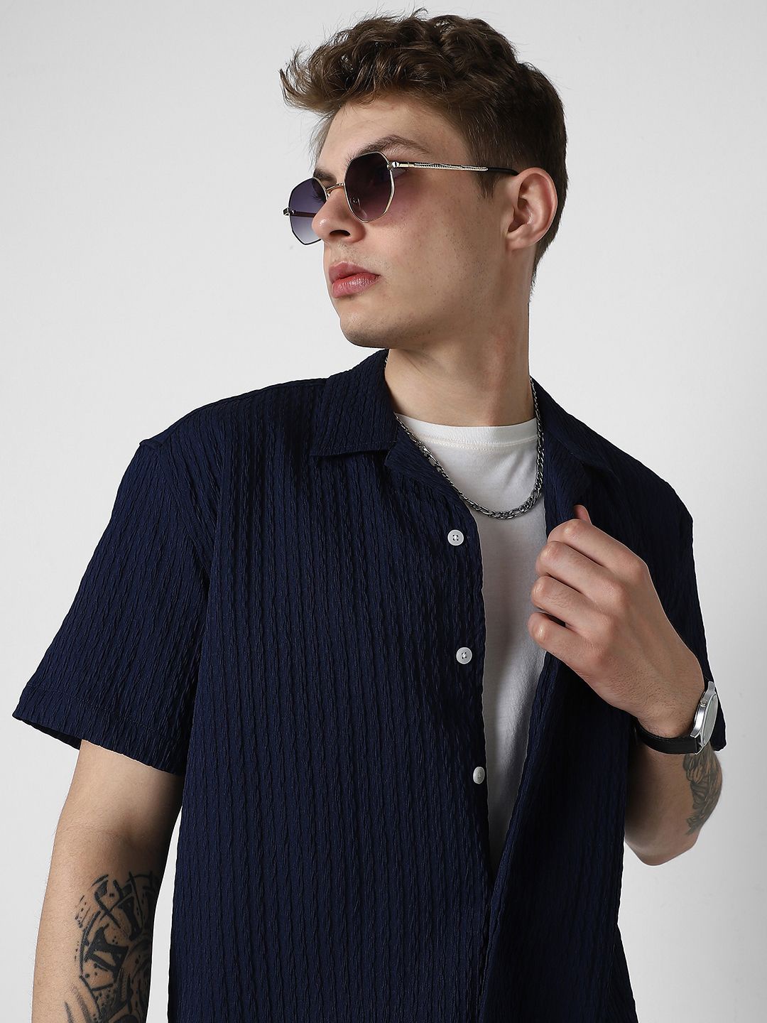 

VASTRADO Men Self Design Opaque Oversized Casual Shirt, Navy blue
