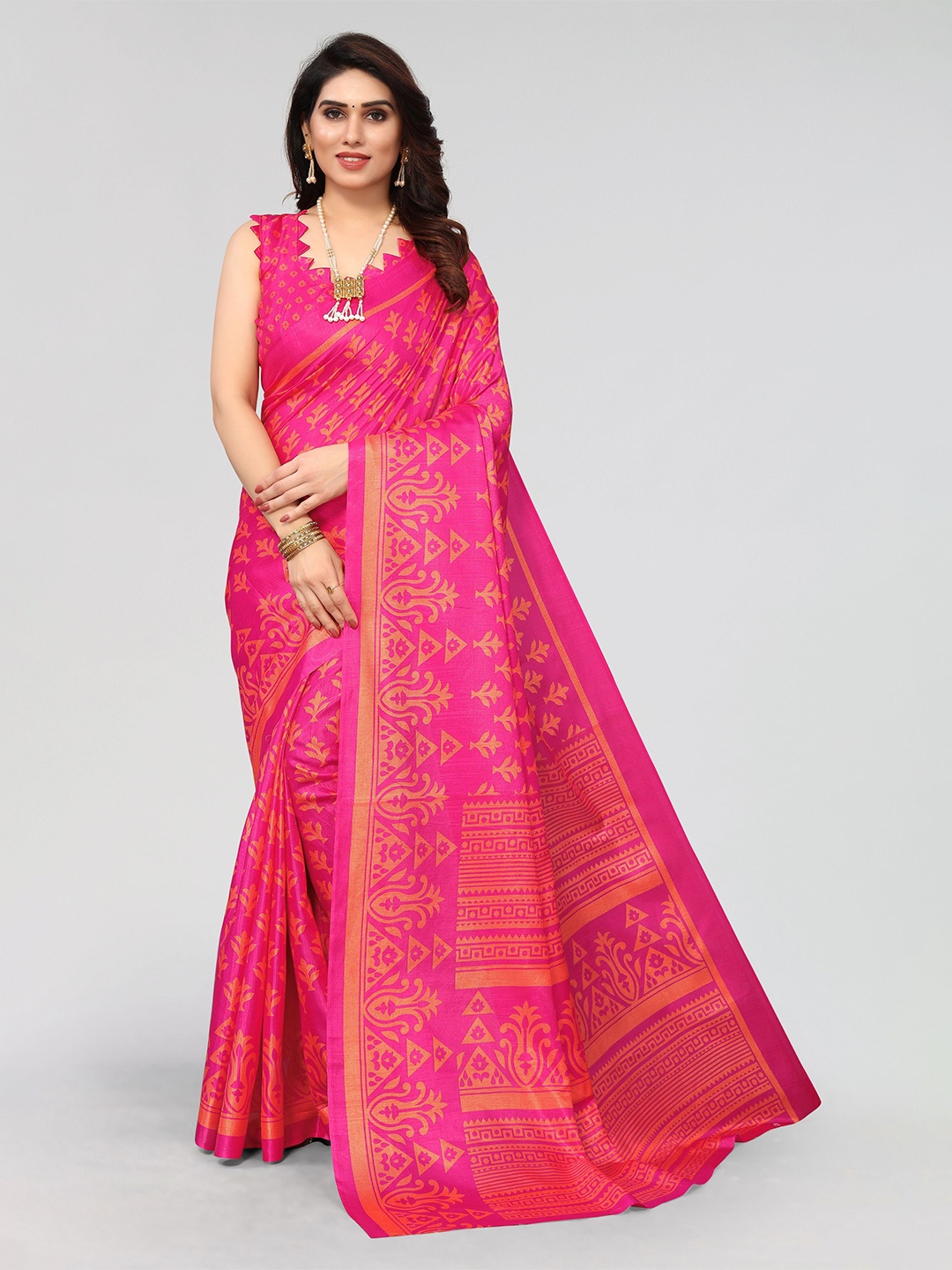 

VIRICA Floral Printed Saree With Blouse Piece, Pink