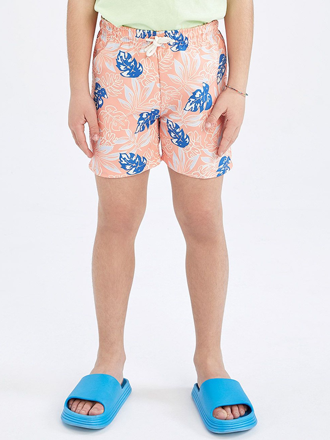 

DeFacto Boys Printed Swim Shorts, Pink