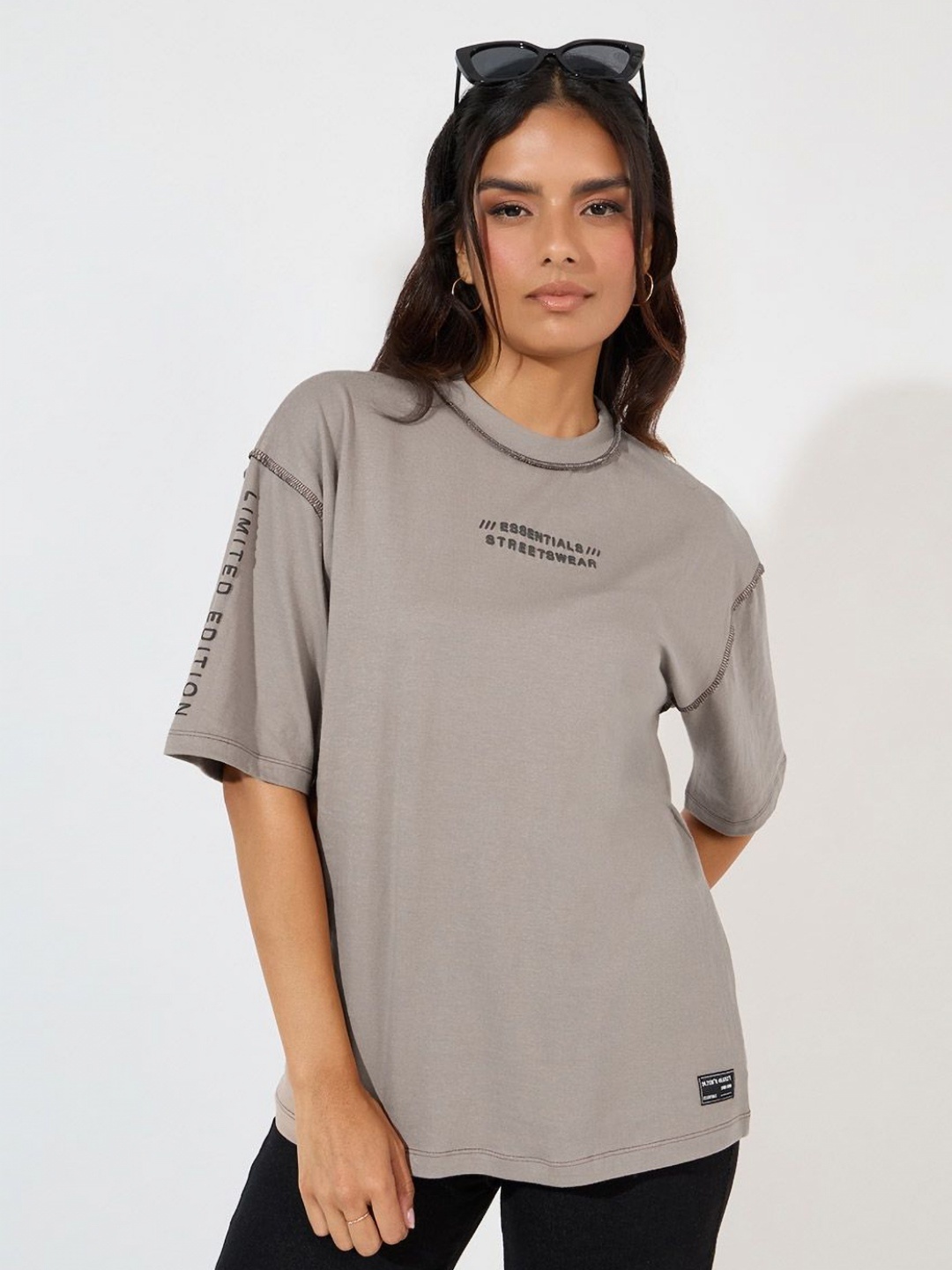 

Styli Women Printed Oversized Fit Drop Shoulder Sleeves T-Shirt, Grey
