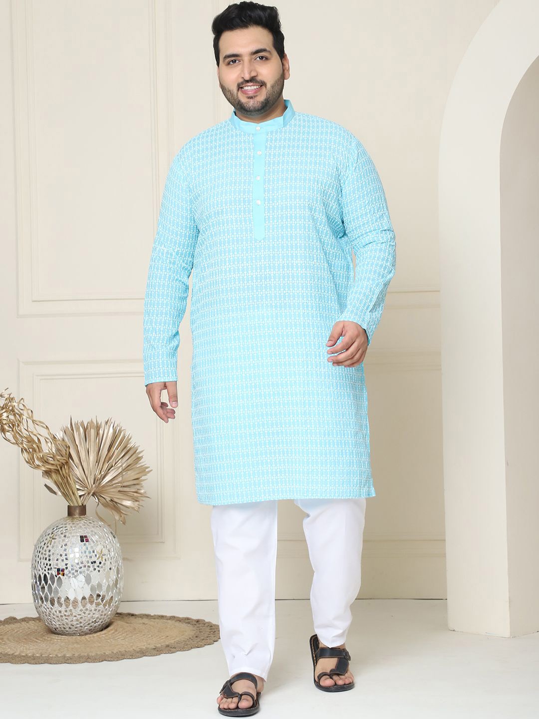 

SOJANYA PLUS Floral Embroidered Thread Work Pure Cotton Straight Kurta with Pyjamas, Blue