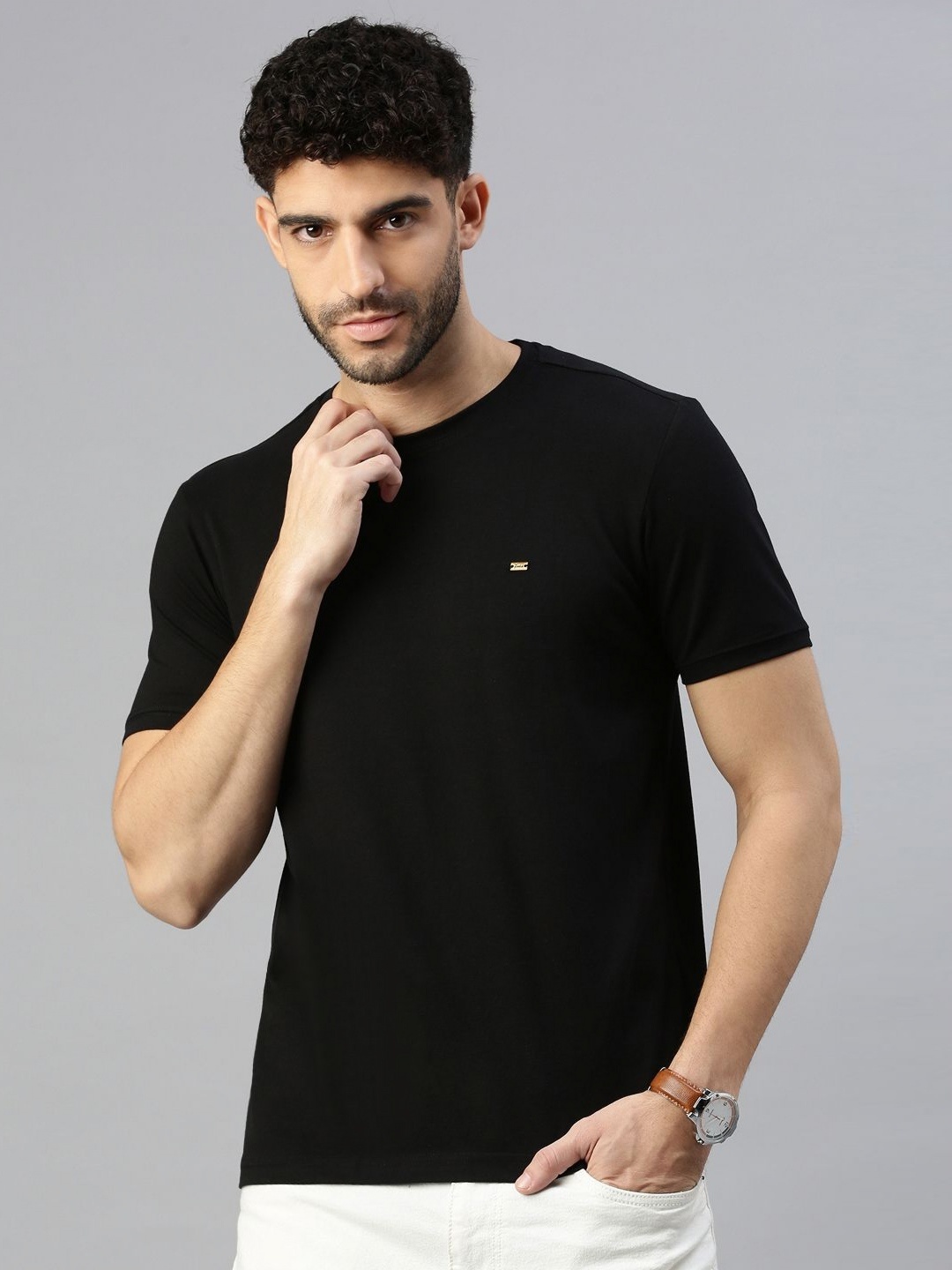 

ZEDD Men Solid Round Neck Cotton T-shirt, White