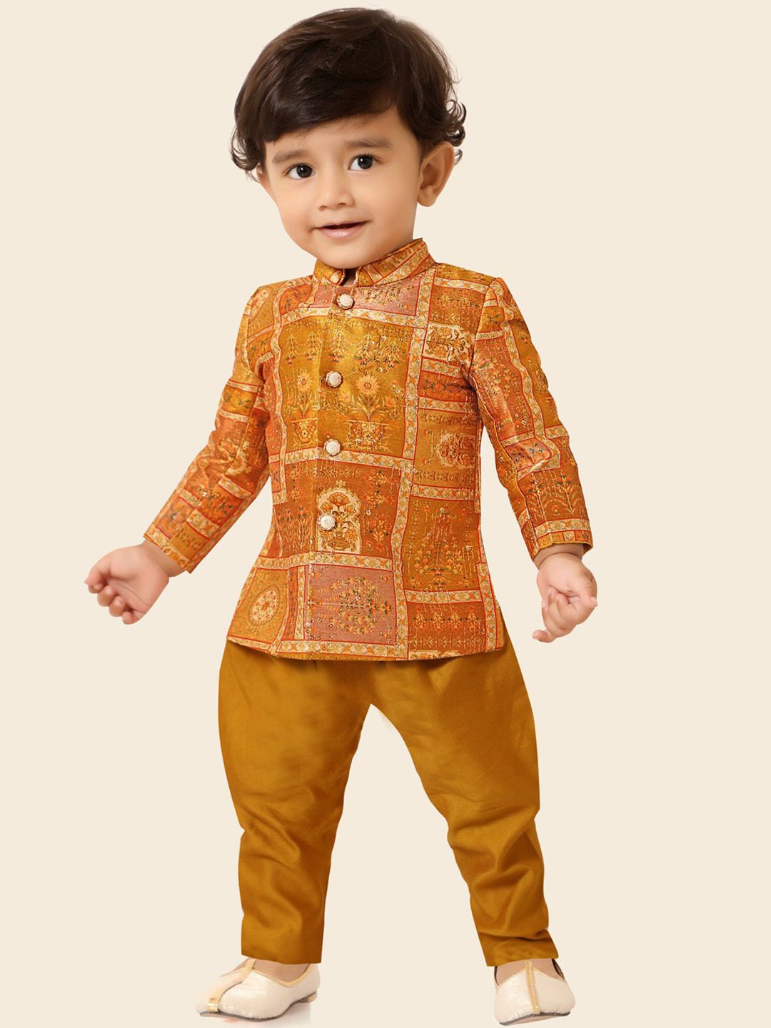 

Ethniks Neu-Ron Boys Floral Printed Straight Chanderi Silk Kurta with Pyjamas, Mustard