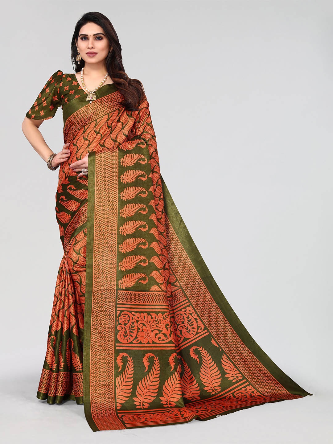 

VIRICA Ethnic Motifs Printed Phulkari Saree, Green