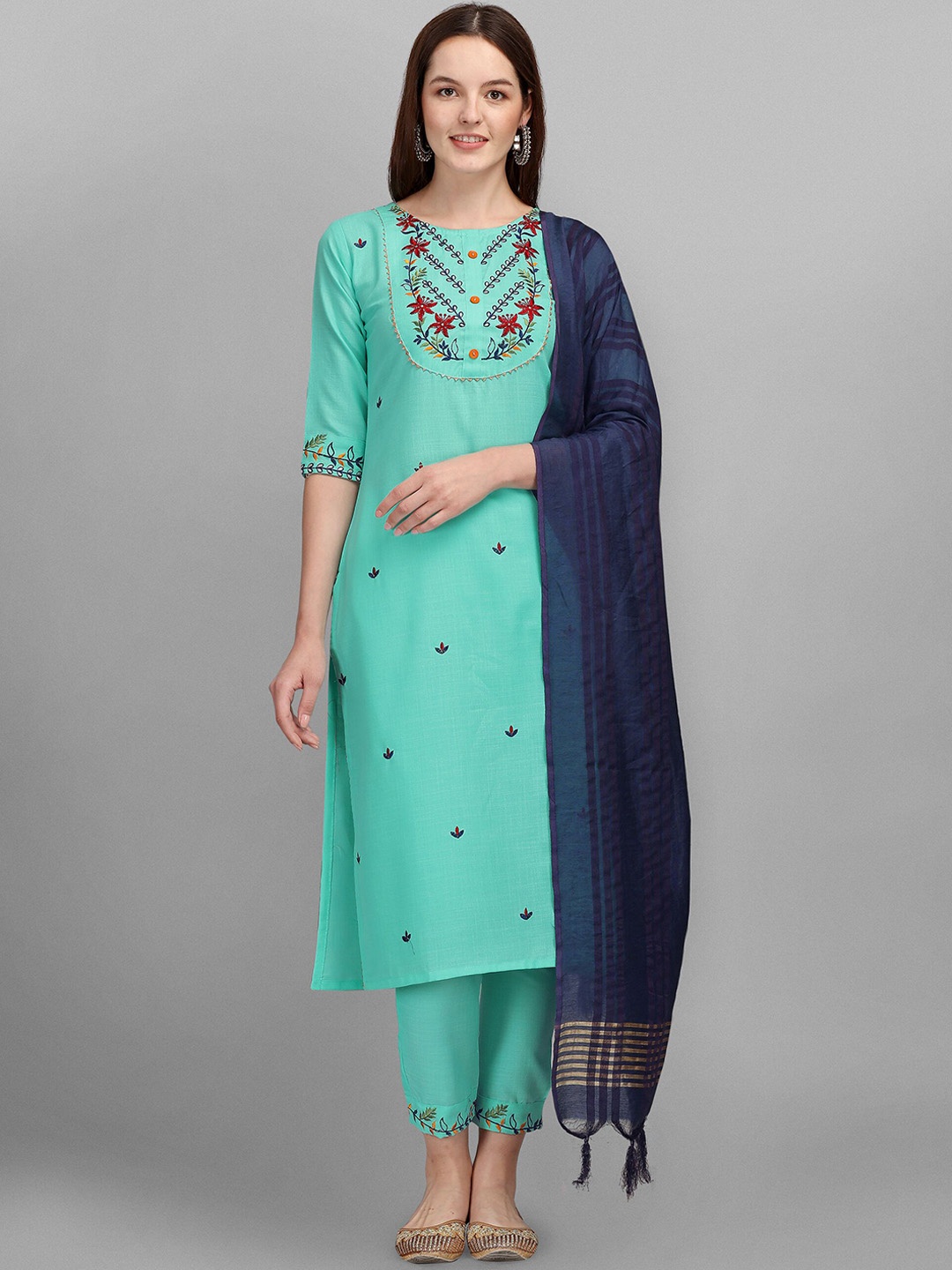 

VredeVogel Floral Embroidered Straight Thread Work Kurta With Trousers & Dupatta, Green