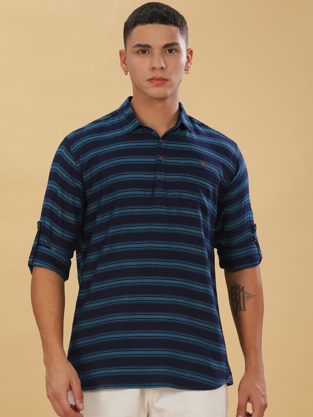 

Kuons Avenue Striped Shirt Collar Short Denim Kurta, Blue