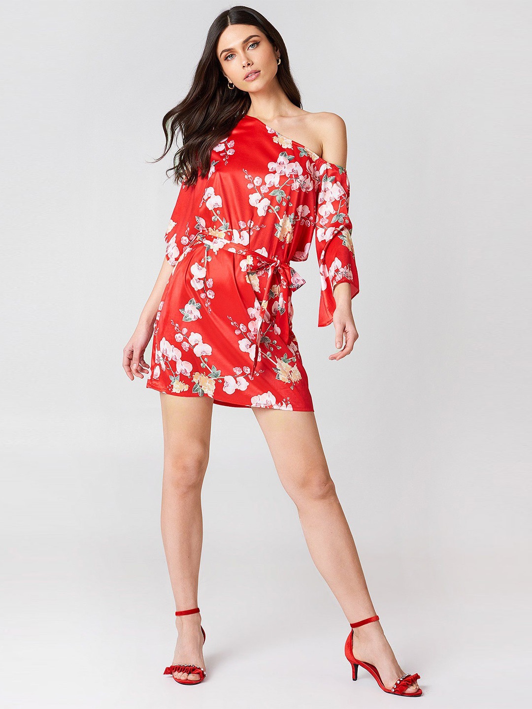 

The Roadster Lifestyle Co Women Floral Printed Off-Shoulder Sheath Dresses, Red