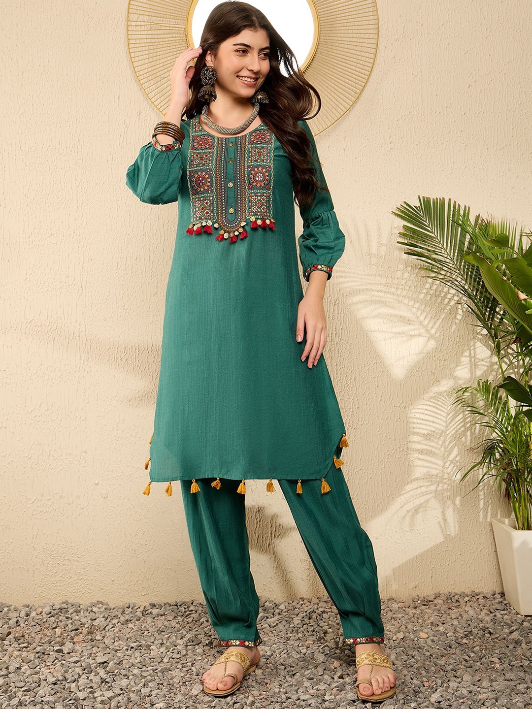 

AHIKA Ethnic Motifs Yoke Design Regular Thread Work Straight Kurta with Salwar, Teal