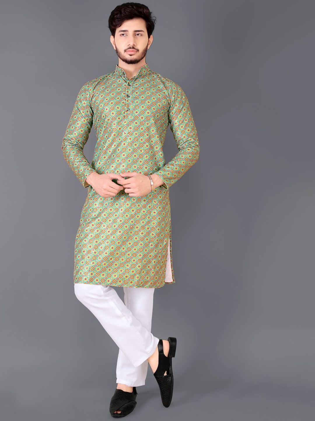 

CHARLOTTE GRACIOUS Floral Printed Mandarin Collar Straight Kurta, Green