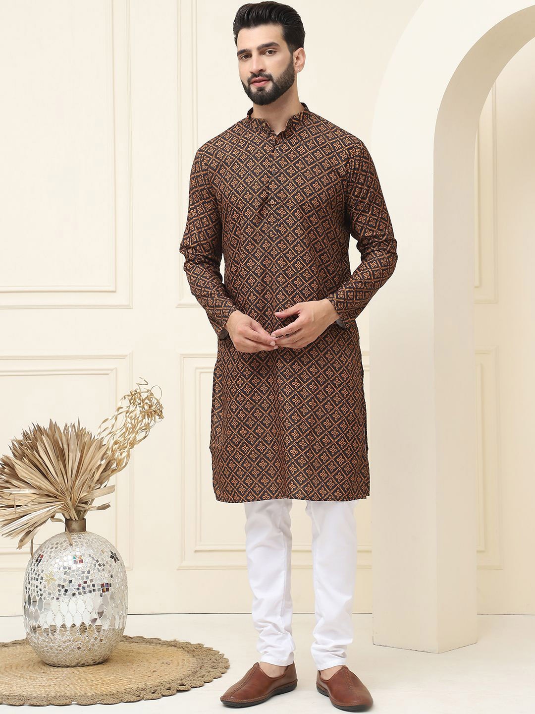 

SOJANYA Ethnic Motifs Printed Regular Pure Cotton Kurta With Pyjama, Mustard