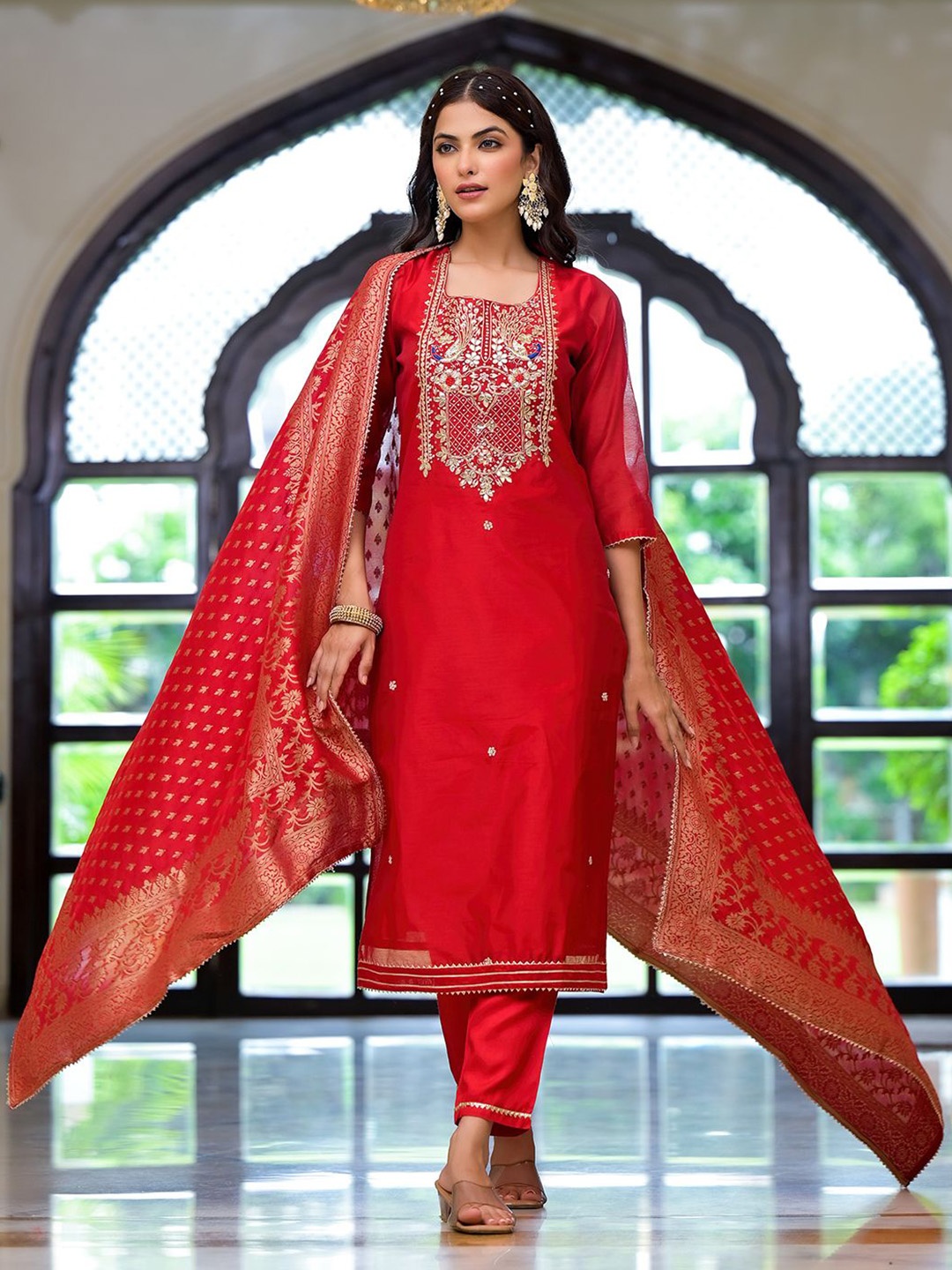 

Chandbaali Floral Embroidered Straight Sequinned Pure Cotton Kurta with Trousers & Dupatta, Red