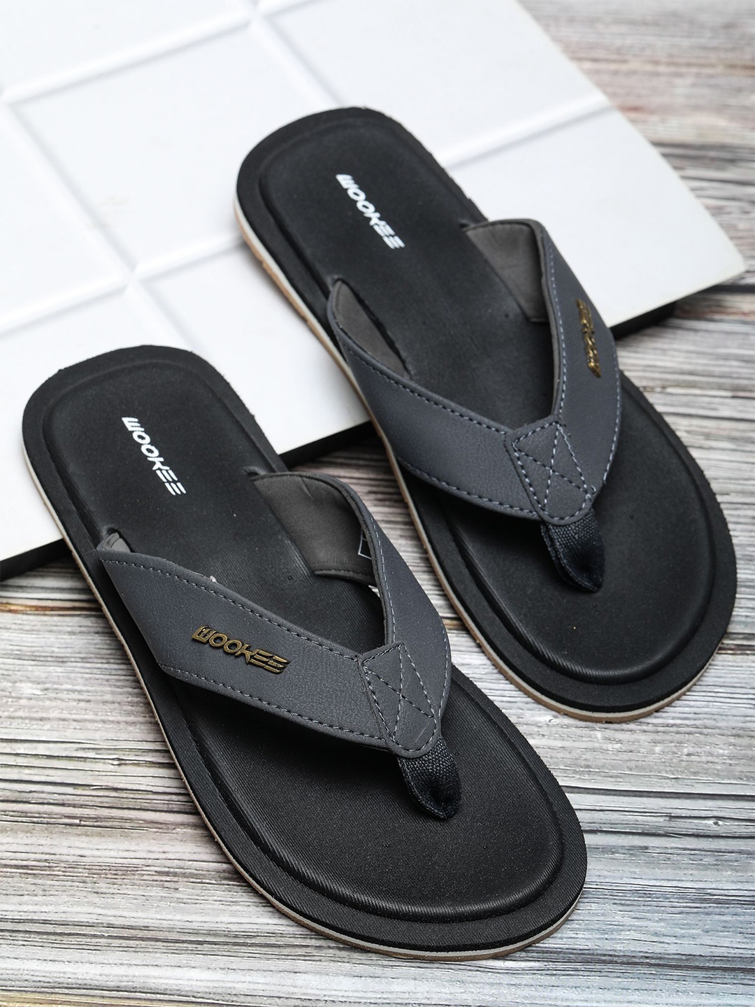 

ABROS Men Printed Thong Flip-Flops, Grey