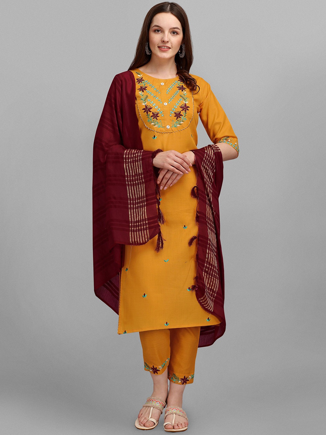 

VredeVogel Ethnic Motifs Embroidered Straight Kurta & Trousers With Dupatta, Yellow