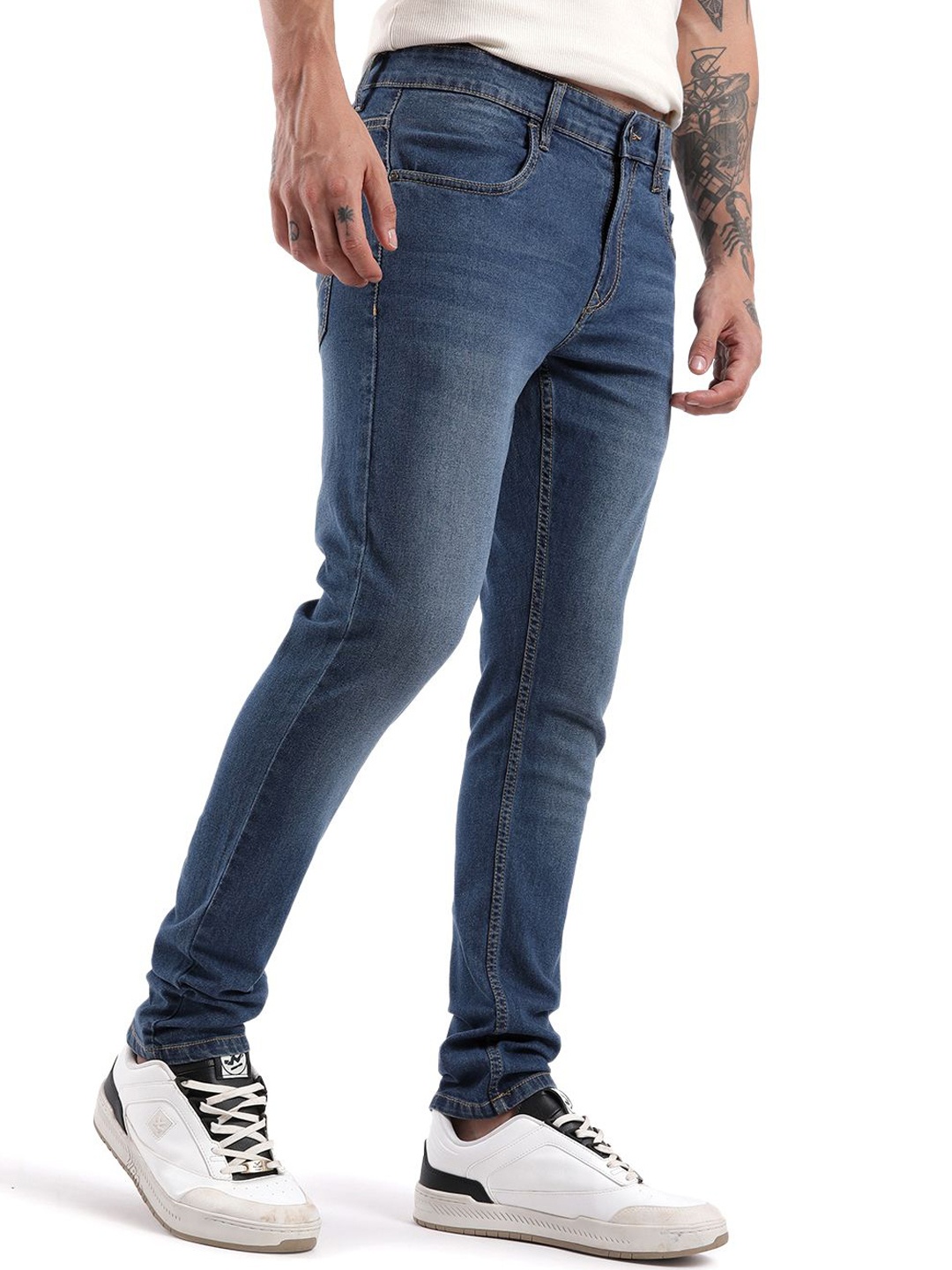 

WROGN Men Slim Fit Low Distress Light Fade Jeans, Blue