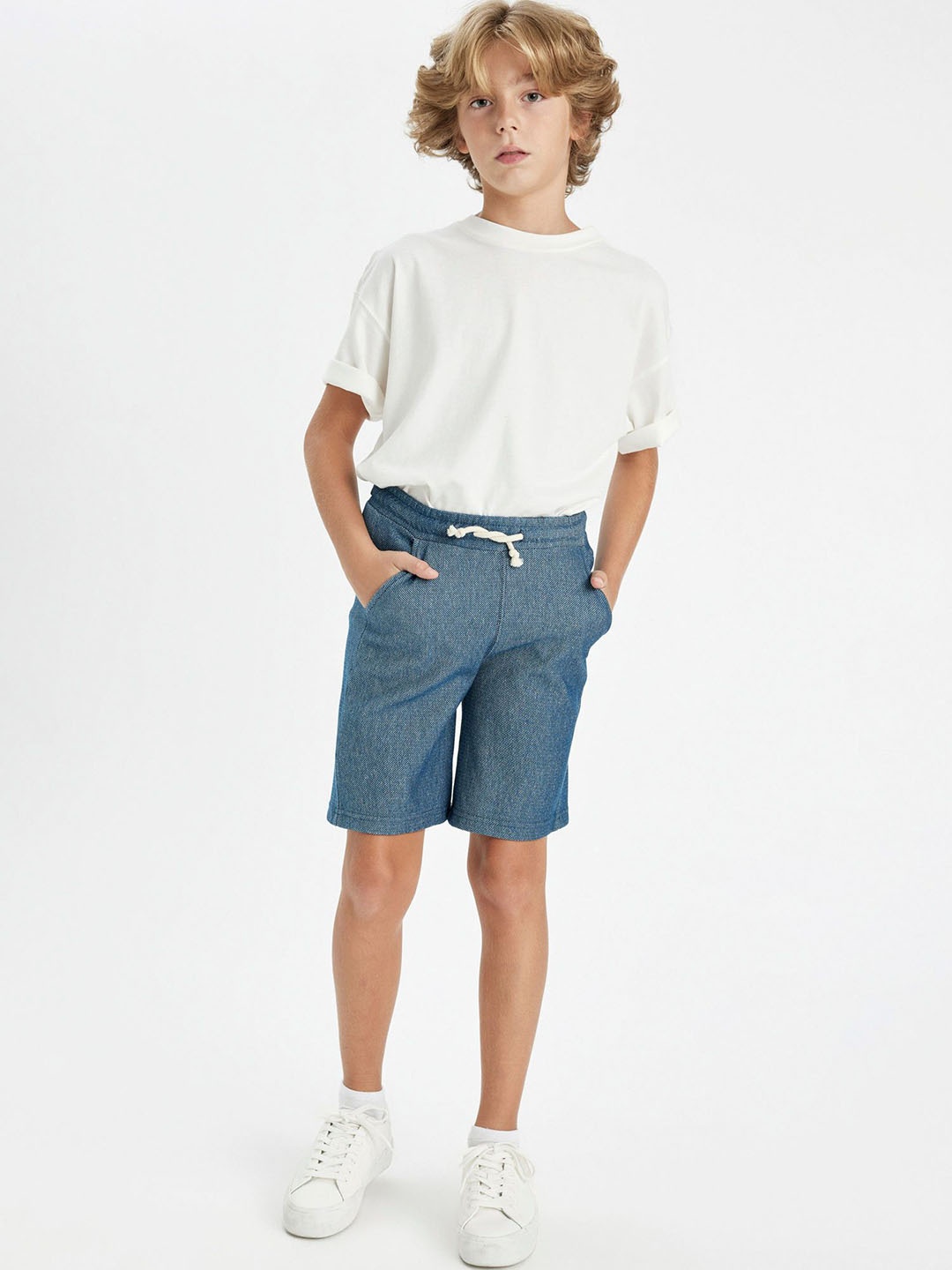 

DeFacto Boys Mid-Rise Shorts, Grey