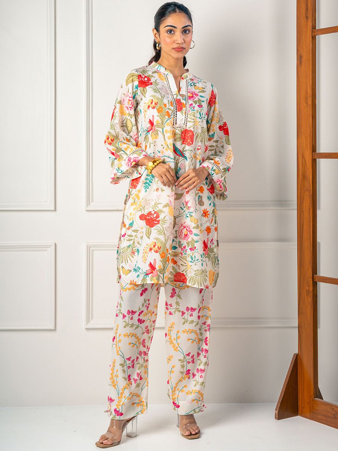 

India Circus by Krsnaa Mehta Floral Printed Mandarin Collar Tunic With Trousers, White