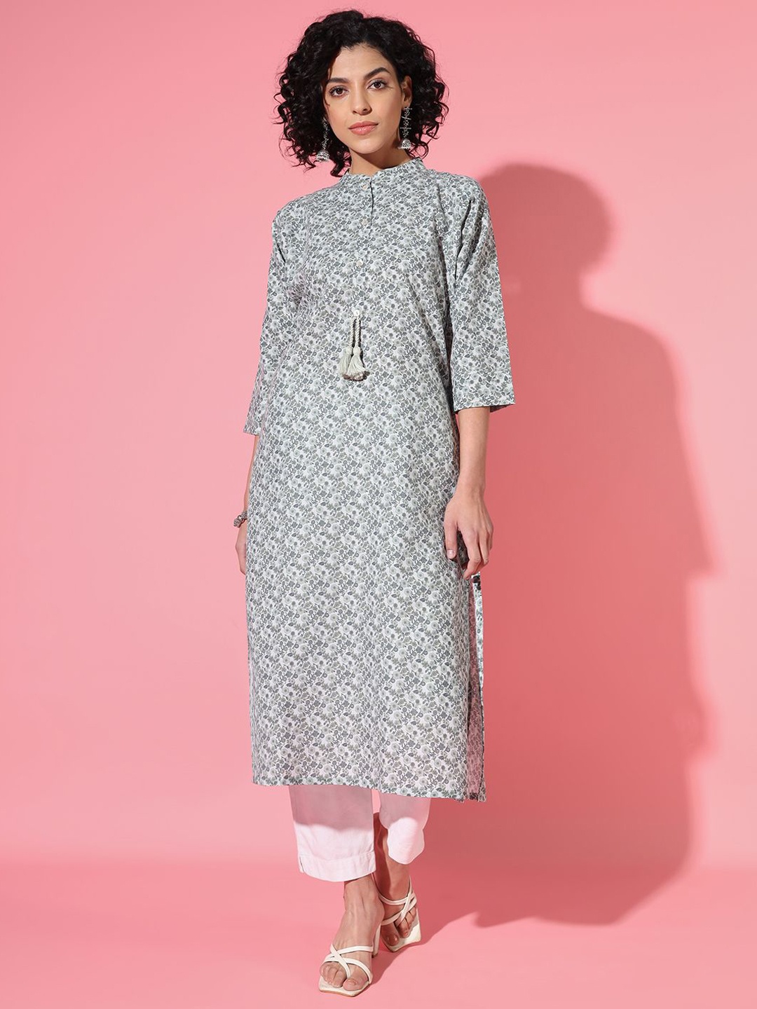 

VESH Floral Printed Mandarin Collar Neck Three-Quarter Sleeves Straight Kurta, Green