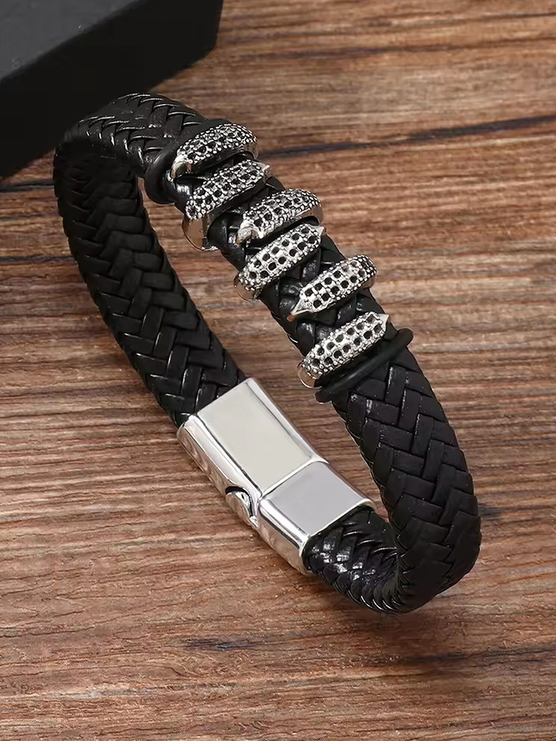

Lila Men Leather Antique Wraparound Bracelet, Black
