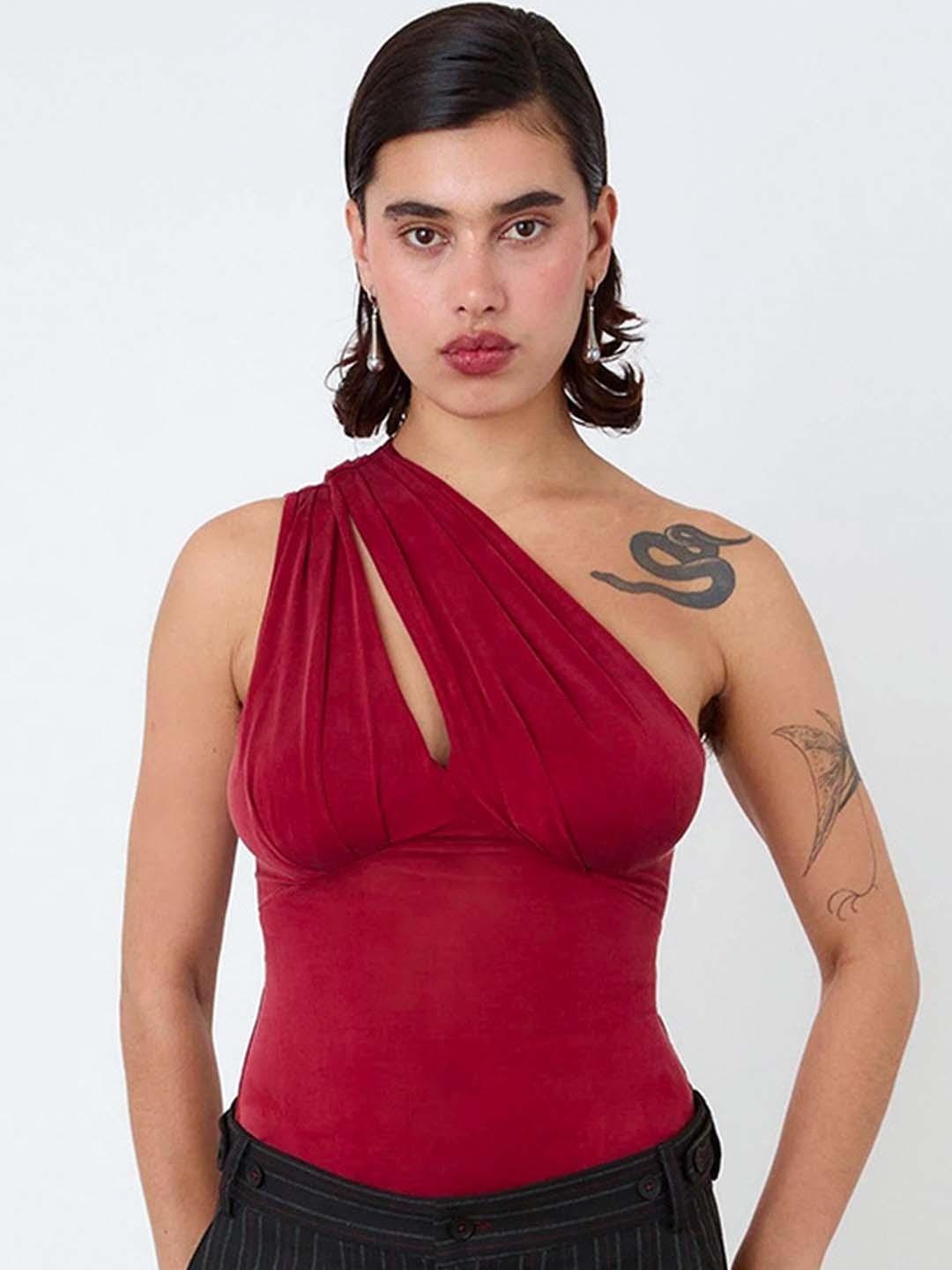 

LULU & SKY Women Solid One Shoulder Top, Red