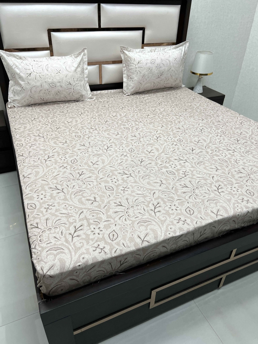 

Pure Decor Cotton King Size Double Bedsheet With 2 Pillow Covers 2.74m X 2.74m, Brown