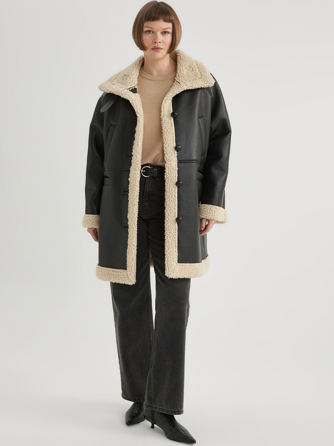 

DeFacto Women Colourblocked Longline Duster Jacket, Na