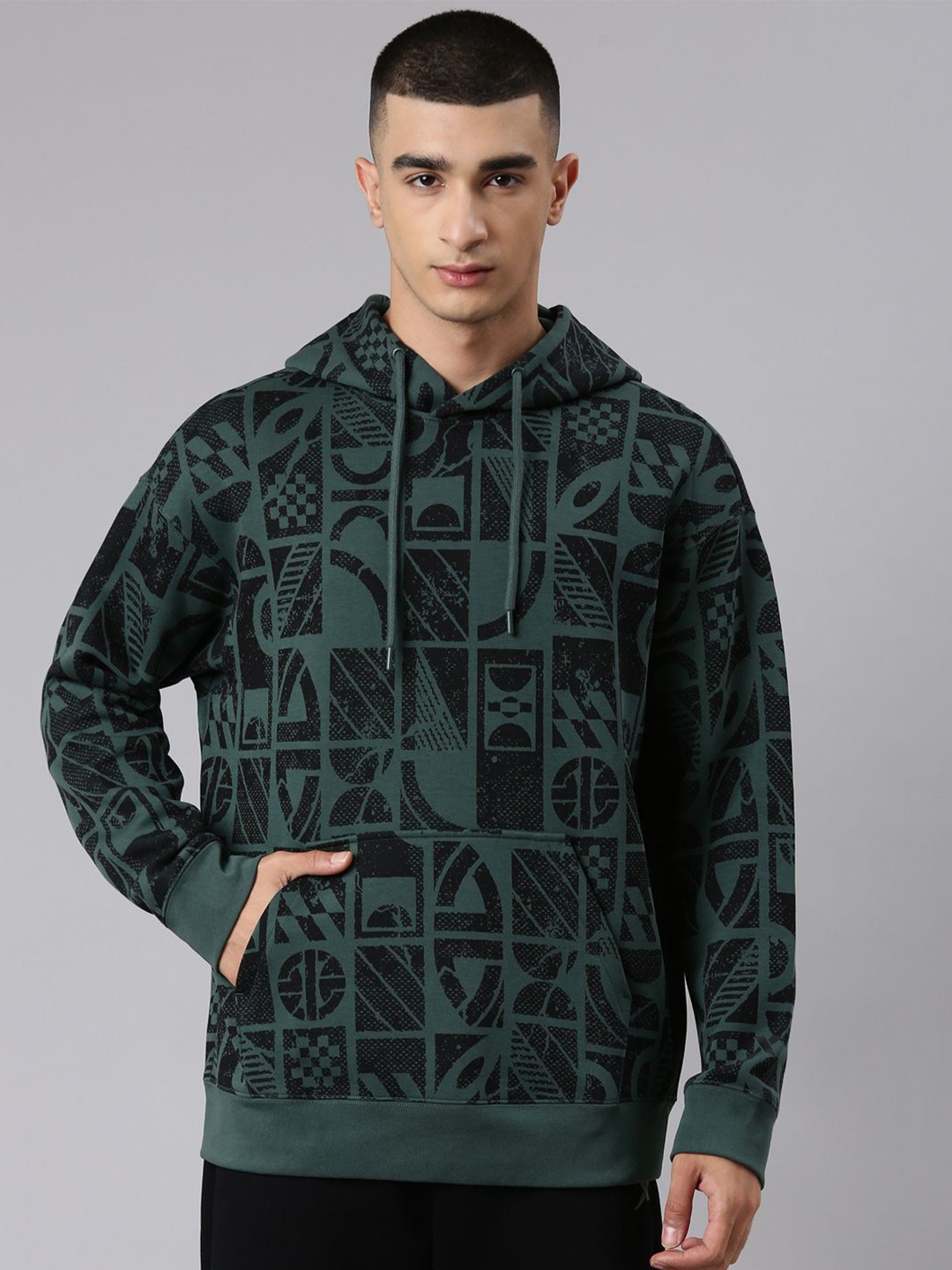 

Xtep Men Printed Hooded Sweatshirt, Green