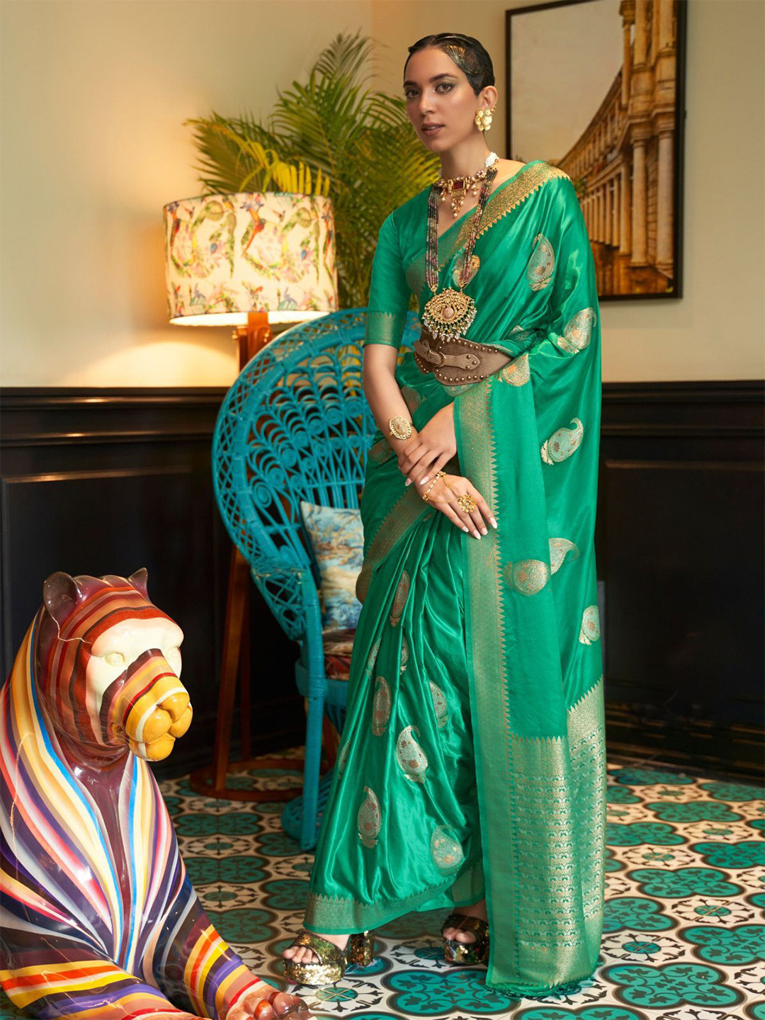 

ODETTE Woven Design Zari Saree, Green