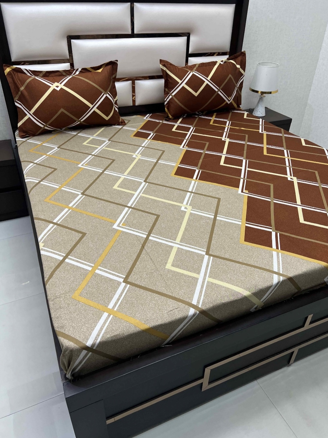 

Pure Decor Passion Fur Brown Geometric 210 TC Cotton Queen Bedsheet With 2 Pillow Covers