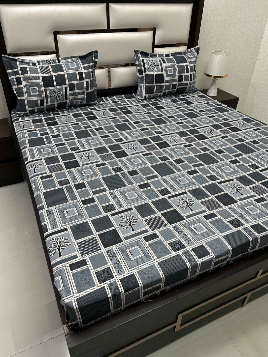 

Pure Decor Black & Grey Printed 260 TC Pure Cotton King Bedsheet with 2 Pillow Covers