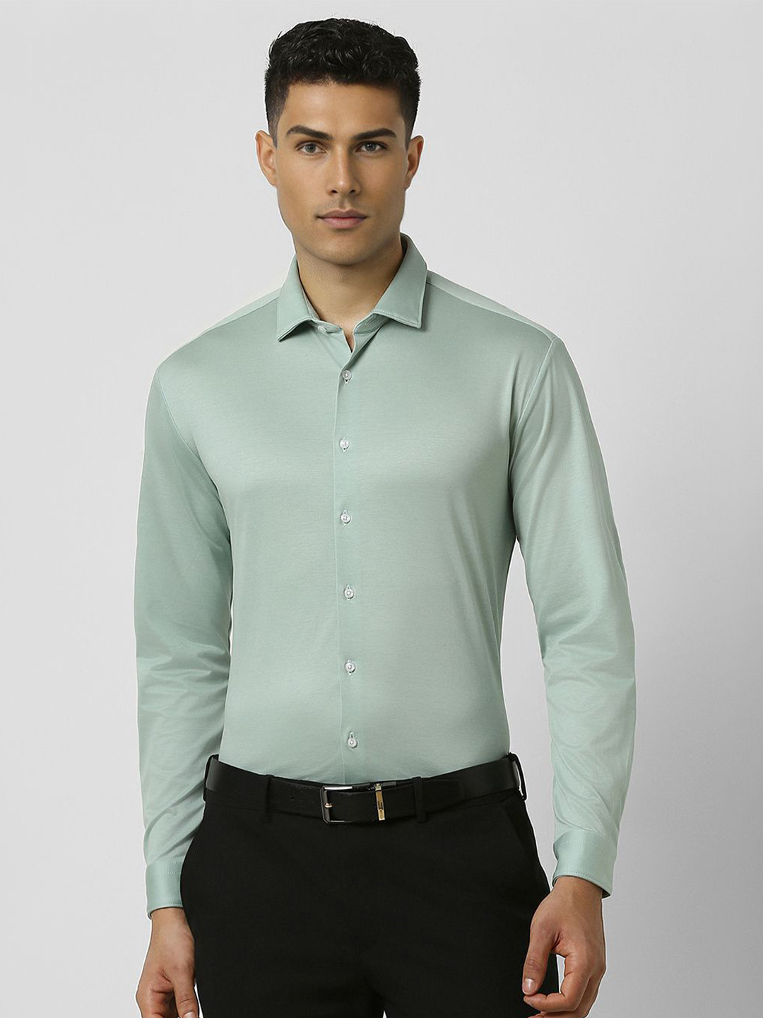 

Van Heusen Men Spread Collar Solid Cotton Slim Fit Formal Shirt, Green