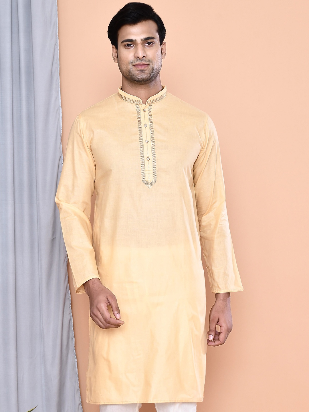 

MAAHI FABS Men Kurta, Yellow