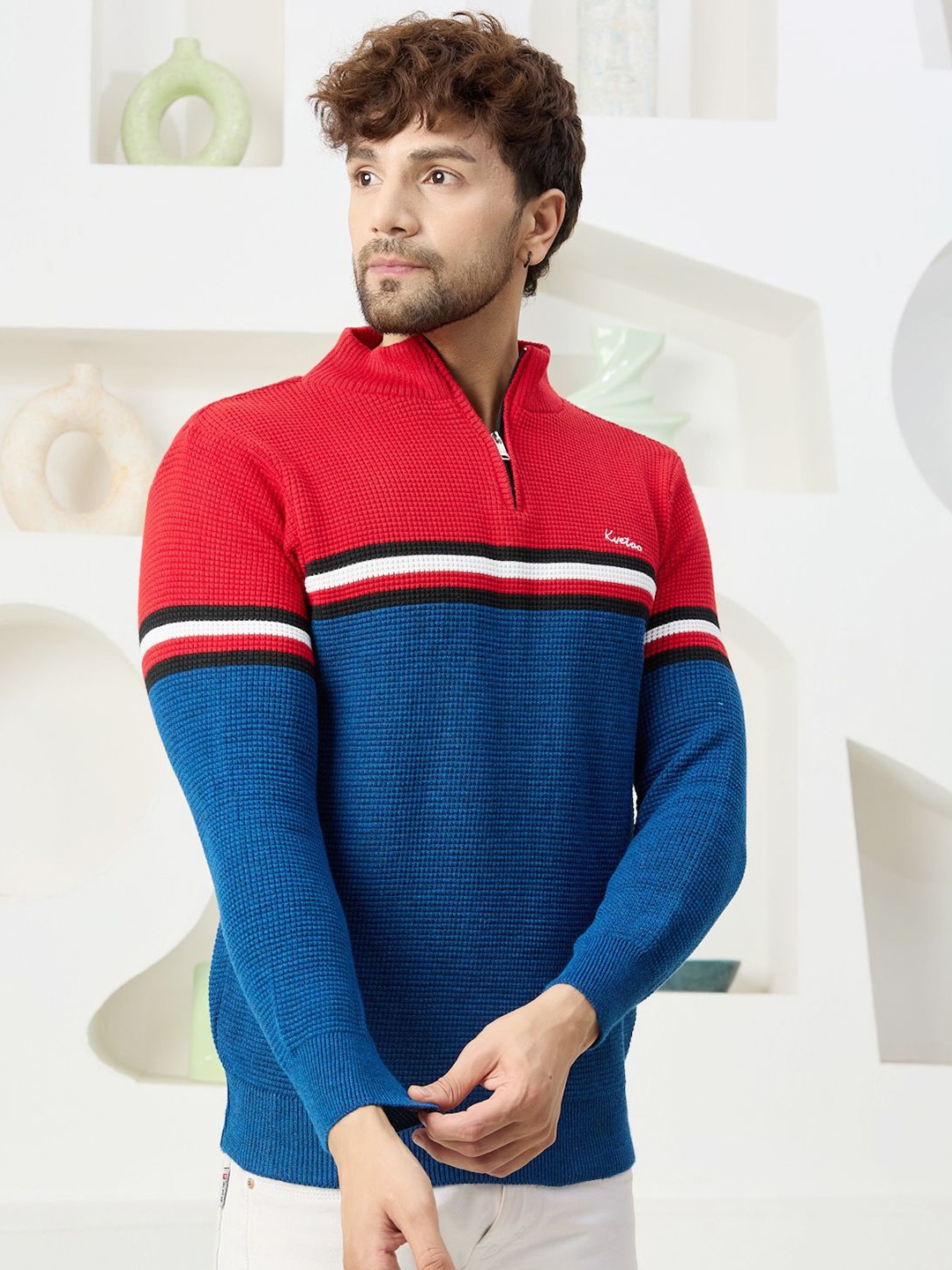 

KVETOO Men Colourblocked Turtle Neck Pullover, Red