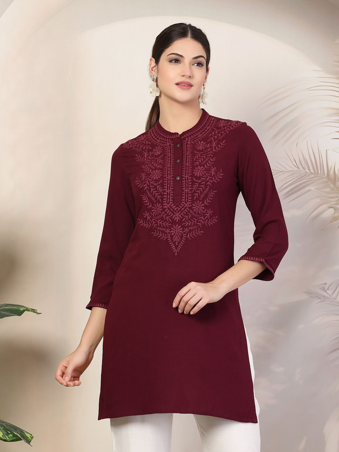 

Nayam By Lakshita Women Embroidered Mandarin Collar Straight Kurti, Maroon