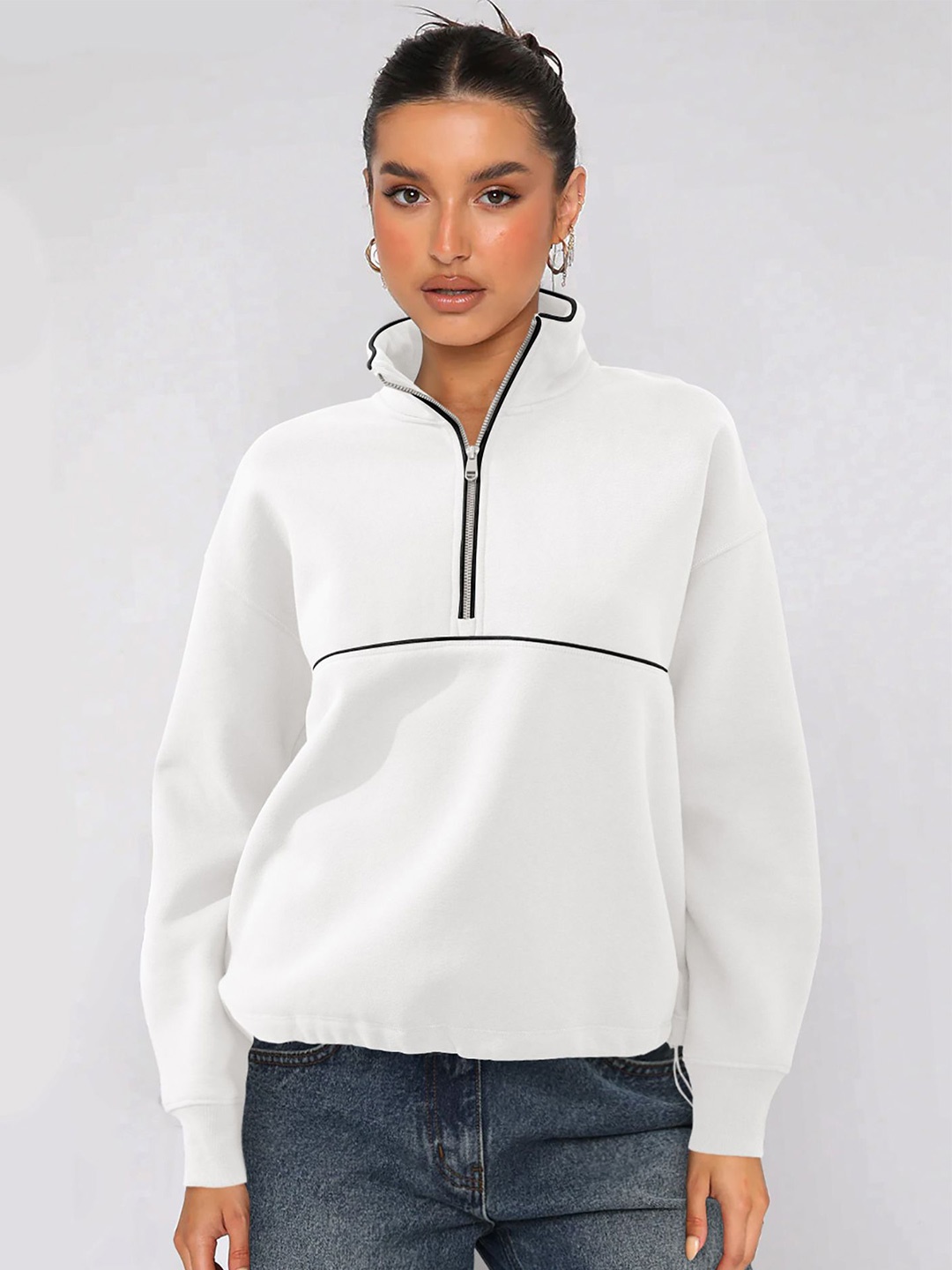 

StyleCast x Revolte Women Mock Collar Long Sleeves Sweatshirt, White