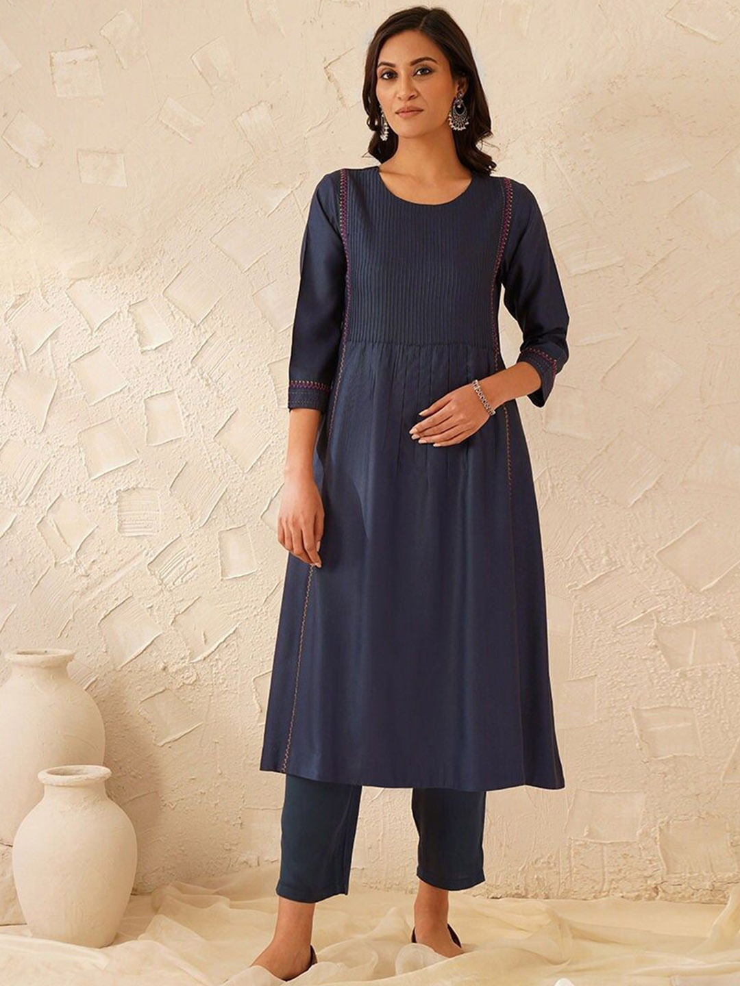 

JAYPORE Thread Work A-Line Kurta, Navy blue