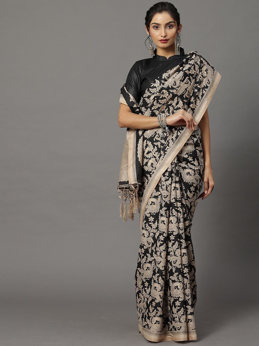 

KALINI Kalamkari Silk Blend Bagru Saree, Black