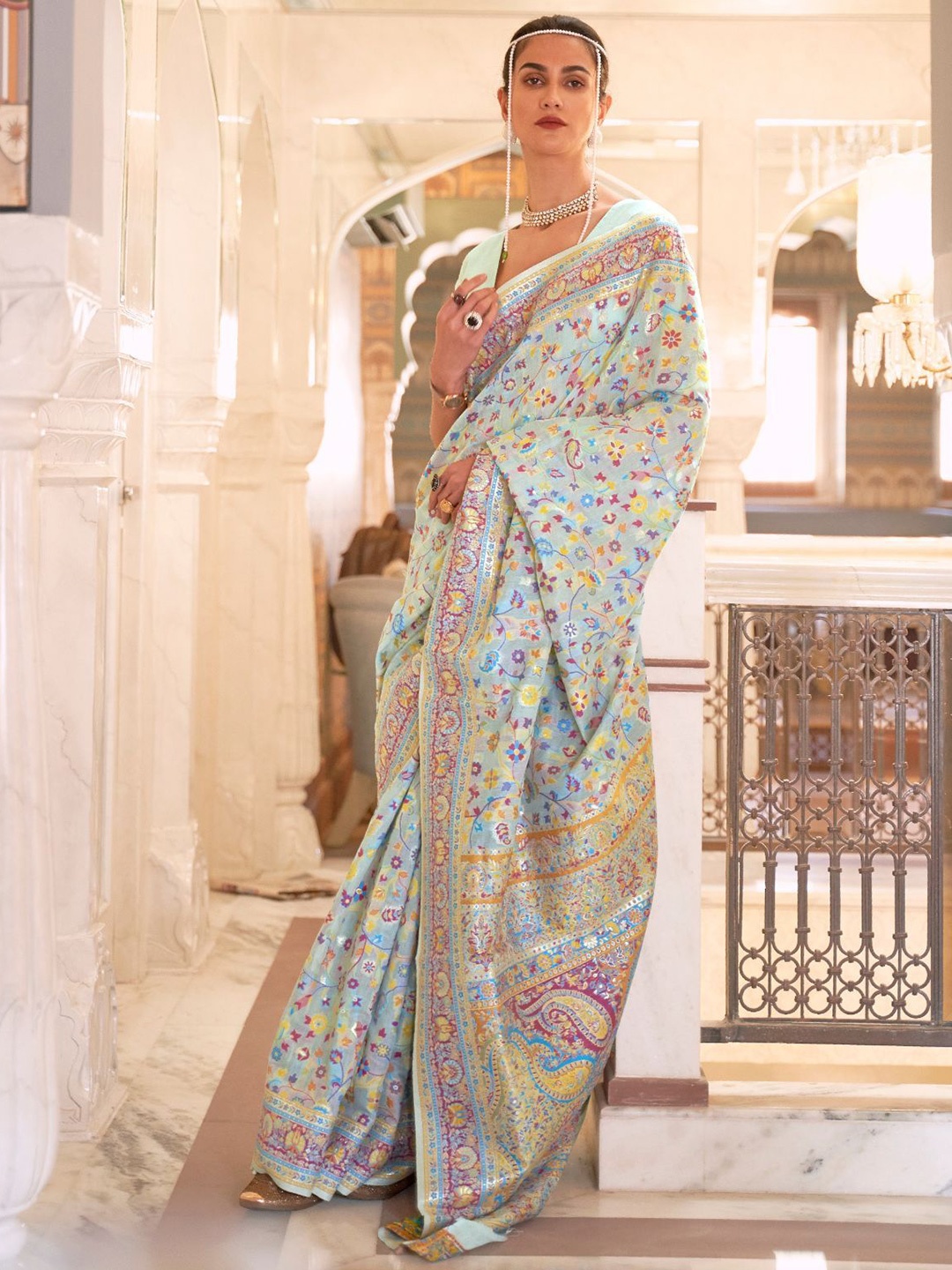 

ODETTE Paisley Printed Zari Saree, Blue