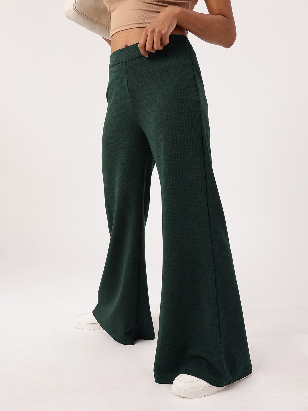

The Roadster Lifestyle Co. Women Urban Crepe Flowy Wide Leg Trousers, Green