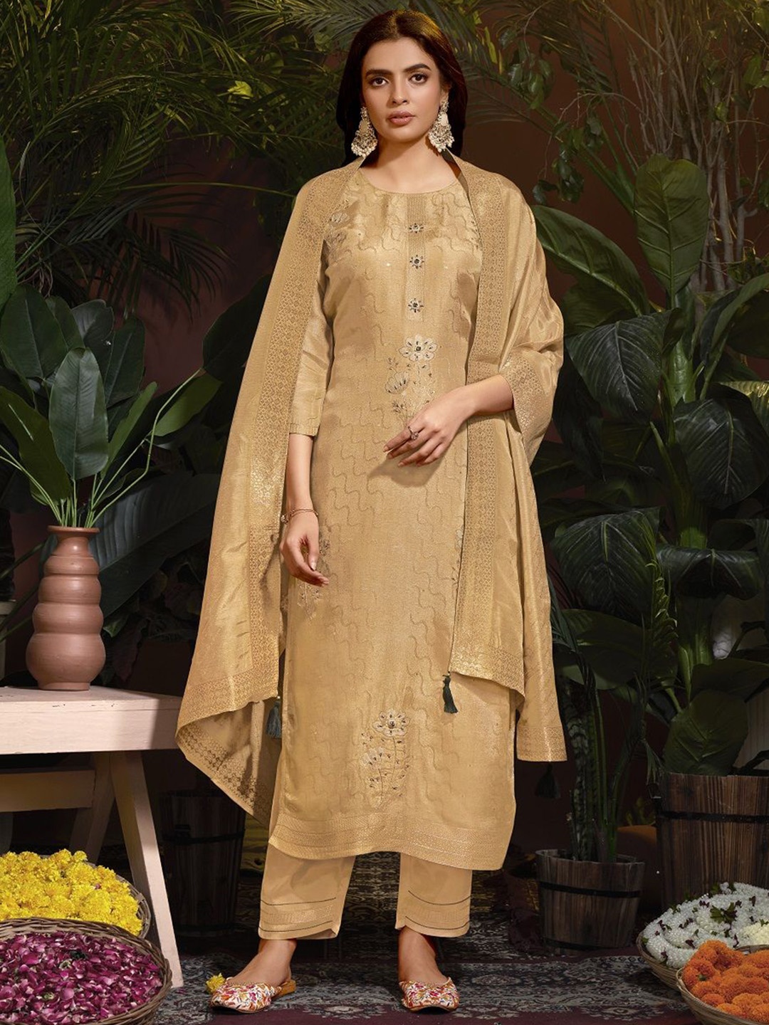

JIVORA Floral Embroidered Regular Kurta With Pyjamas & Dupatta, Yellow