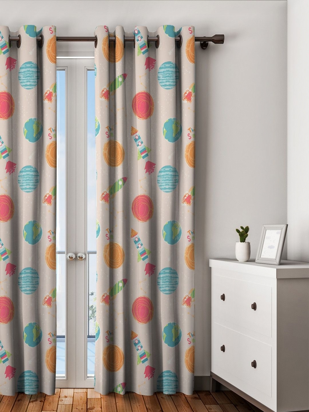 

URBAN DREAM Beige & Green Quirky Cotton Door Curtain