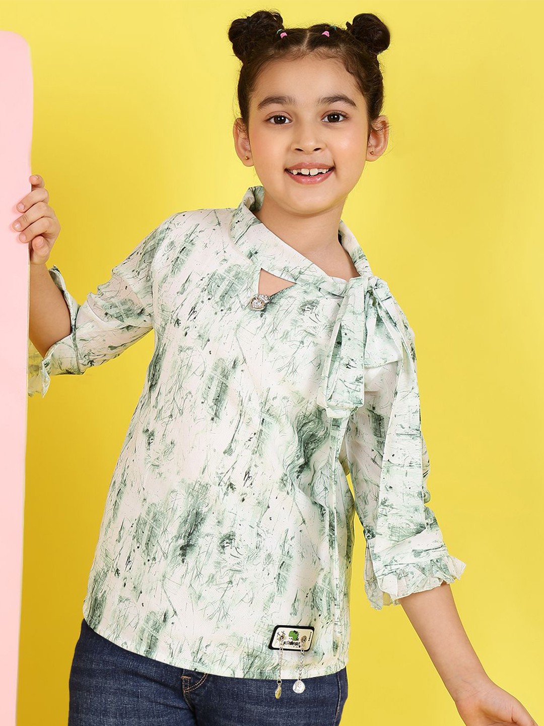 

BAESD Girls Abstract Printed Tie-Up Neck Top, Green