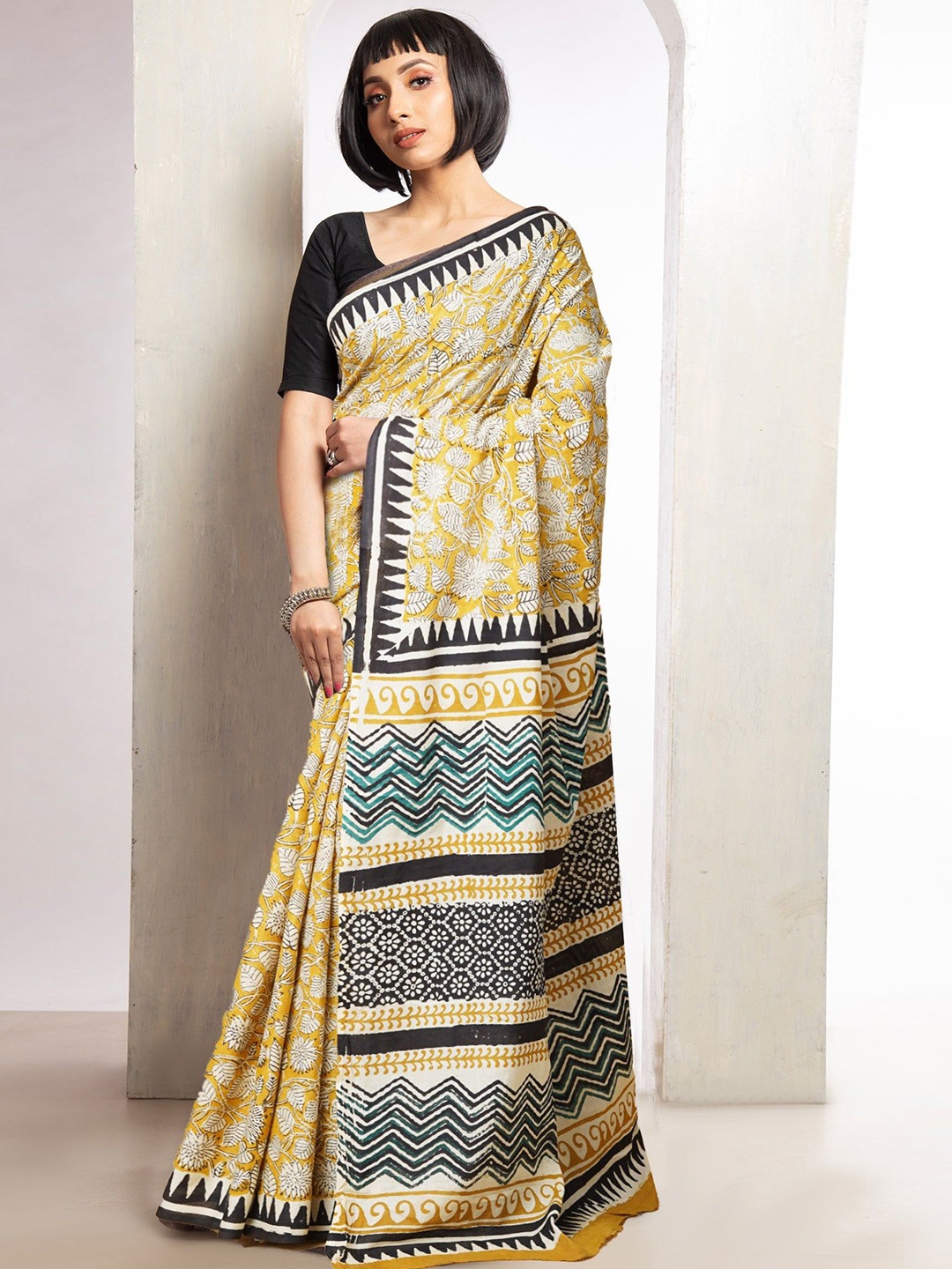 

Unnati Silks Ethnic Motifs Pure Cotton Handloom Bagru Saree, Yellow