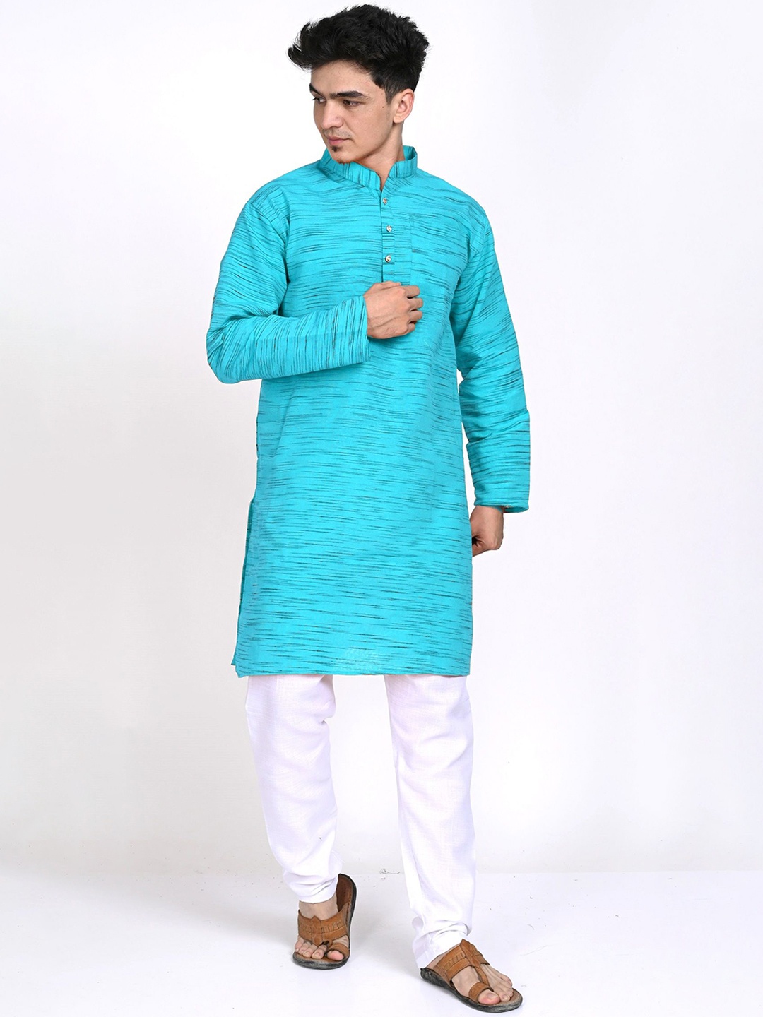 

Voniry Woven Design Mandarin Collar Regular Kurta With Pyjamas, Turquoise blue
